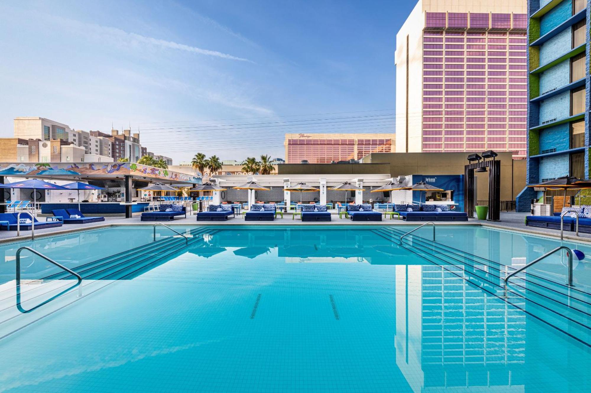 The Linq Hotel And Casino Λας Βέγκας Εξωτερικό φωτογραφία Westin Las Vegas